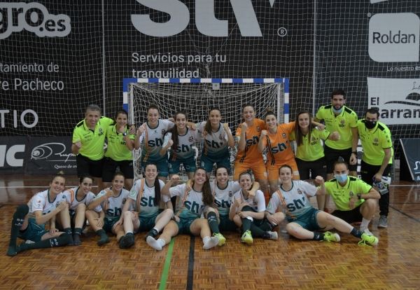 El STV vence al Móstoles y luchará por el título de liga