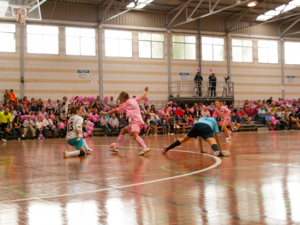 El Jimbee continúa líder de Primera División
