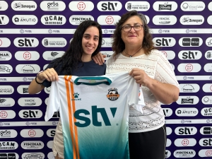 Laura Fernández renueva con el STV Roldán