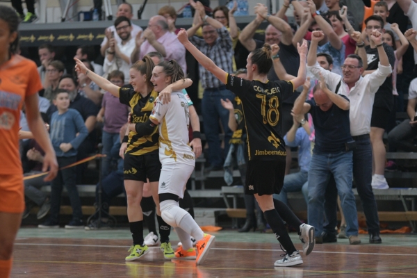 Partidazo del Jimbee Roldán por la tercera plaza